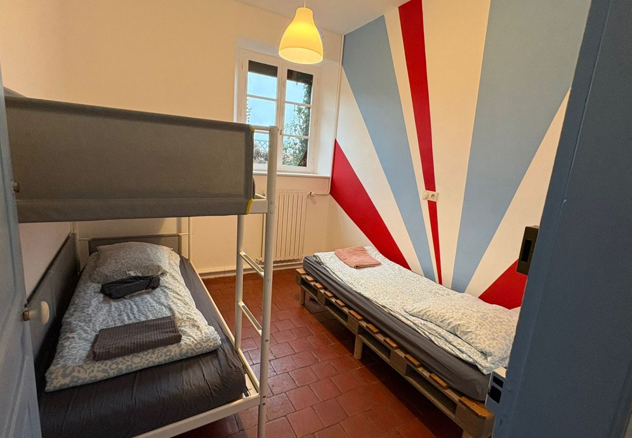 Villa à Happonvilliers - So Villa Chalonie (28) - Piscine chauffée - Foot - 2h Paris - 30p.