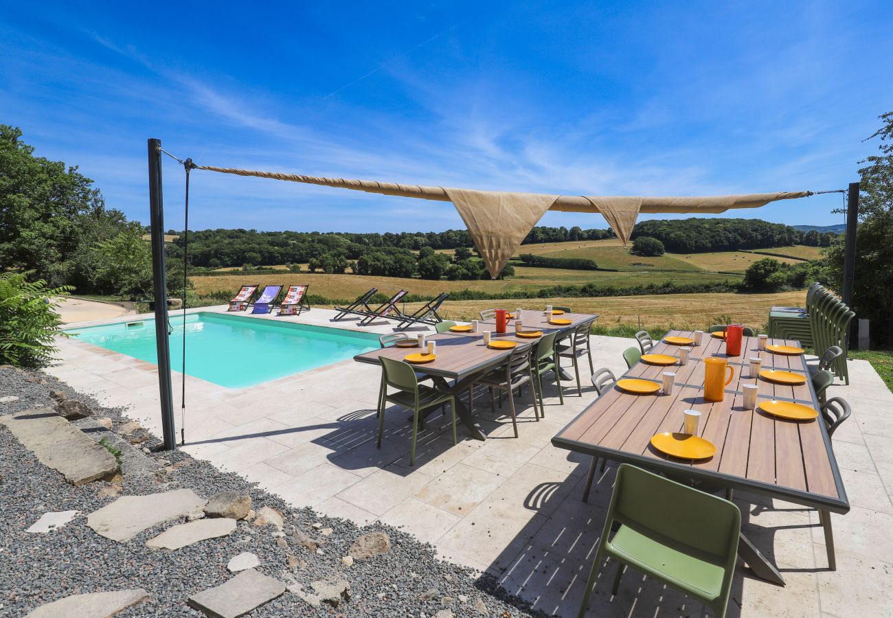 Villa à Avrée - So Villa La Coque (58) - Piscine chauffée - Basket - 2h Lyon - 30p.