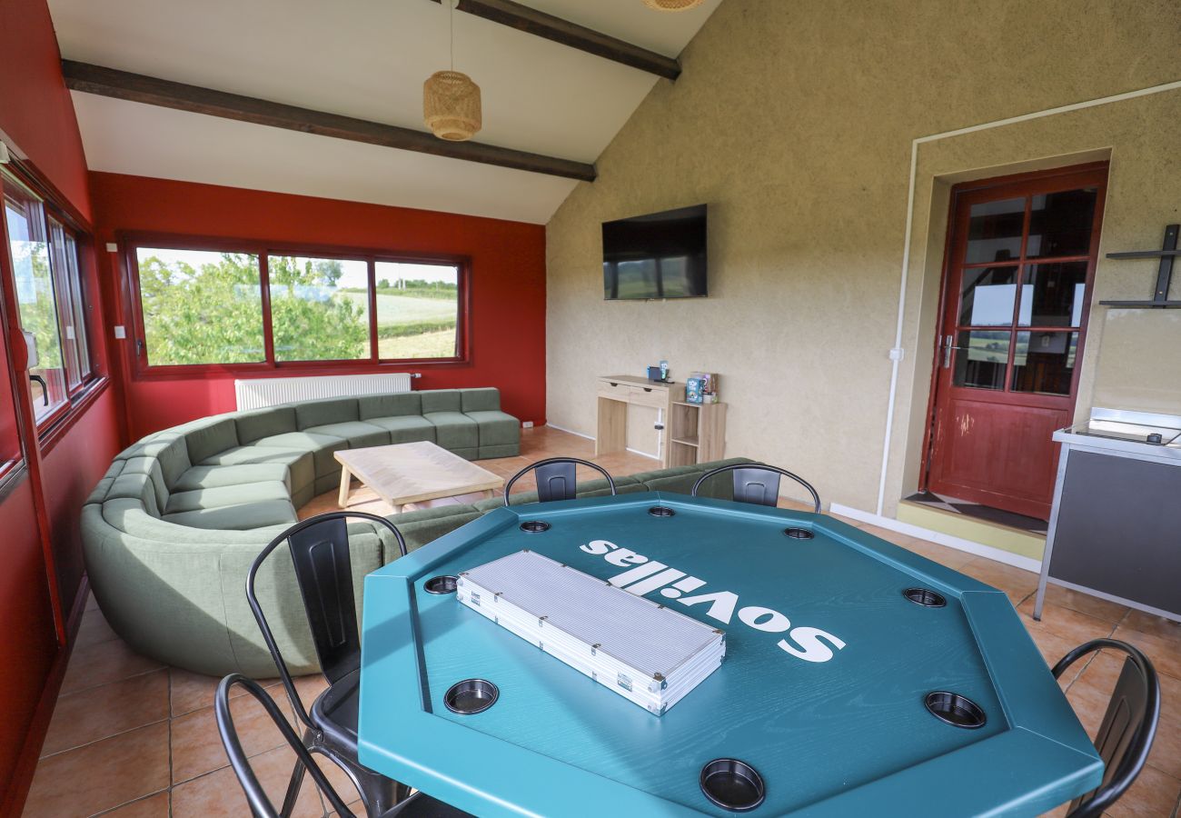 Villa à Neuvy-Grandchamp - So Villa Molise au Blanc (71) – Piscine chauffée – Sauna – 2h de Lyon – 30p.