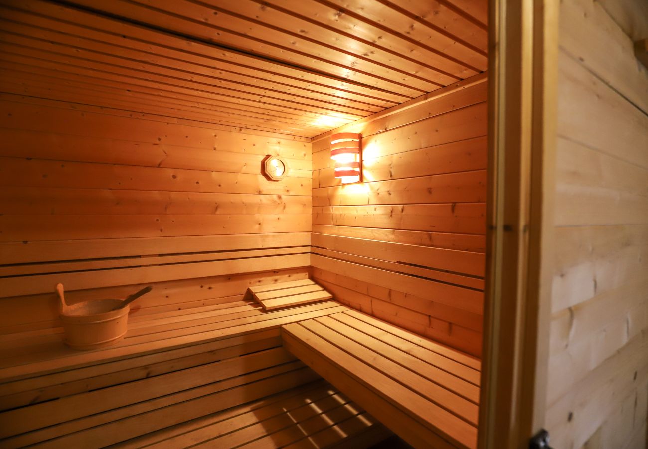 Villa à Neuvy-Grandchamp - So Villa Molise au Blanc (71) – Piscine chauffée – Sauna – 2h de Lyon – 30p.