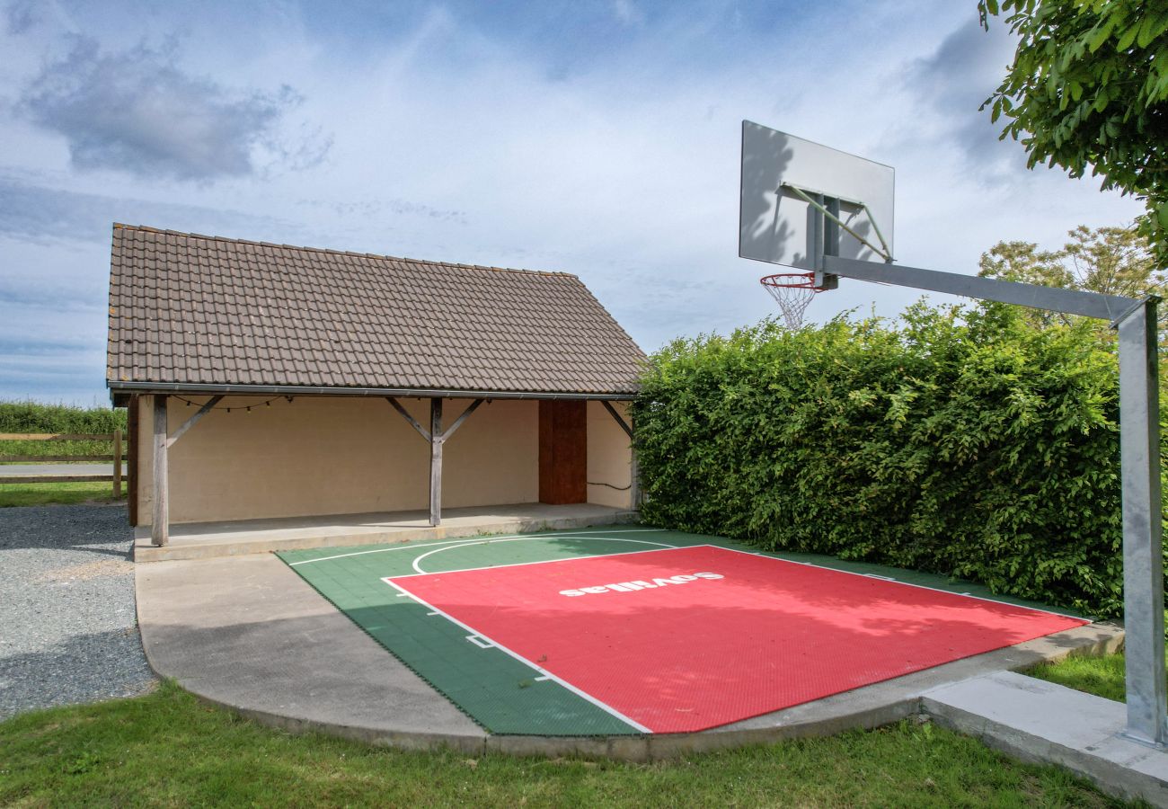 Villa à Neuvy-Grandchamp - So Villa Molise au Blanc (71) – Piscine chauffée – Sauna – 2h de Lyon – 30p.