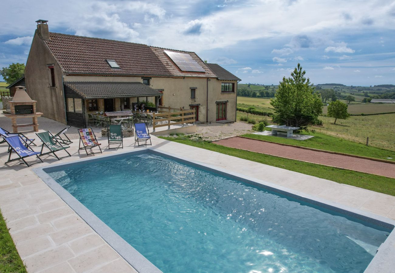 Villa à Neuvy-Grandchamp - So Villa Molise au Blanc (71) – Piscine chauffée – Sauna – 2h de Lyon – 30p.