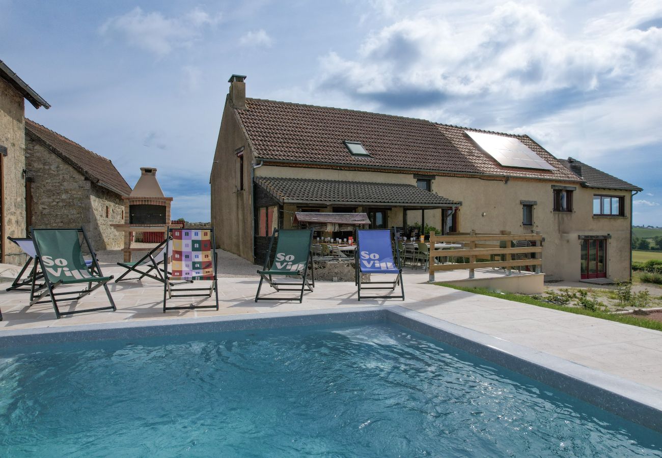 Villa à Neuvy-Grandchamp - So Villa Molise au Blanc (71) – Piscine chauffée – Sauna – 2h de Lyon – 30p.