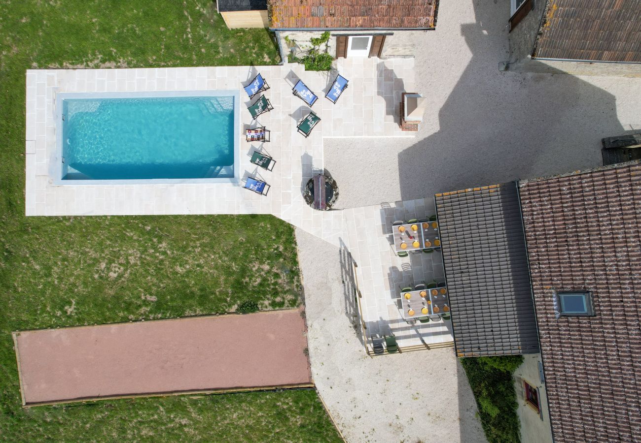 Villa à Neuvy-Grandchamp - So Villa Molise au Blanc (71) – Piscine chauffée – Sauna – 2h de Lyon – 30p.