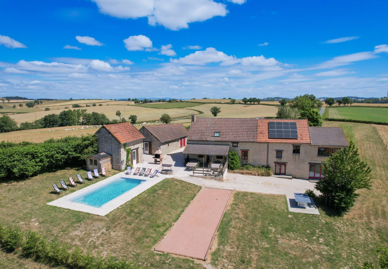 Villa à Neuvy-Grandchamp - So Villa Molise au Blanc (71) – Piscine chauffée – Sauna – 2h de Lyon – 30p.