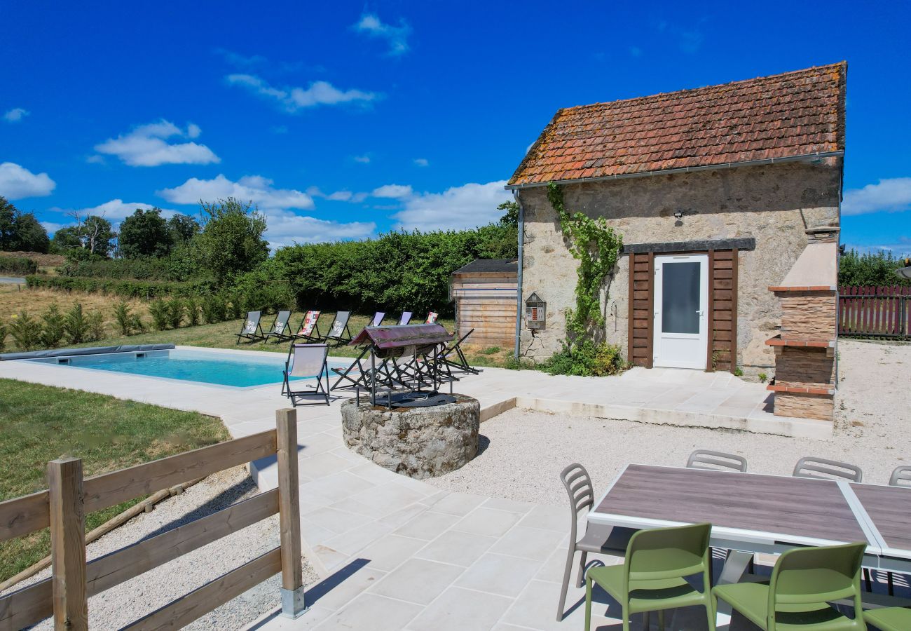 Villa à Neuvy-Grandchamp - So Villa Molise au Blanc (71) – Piscine chauffée – Sauna – 2h de Lyon – 30p.