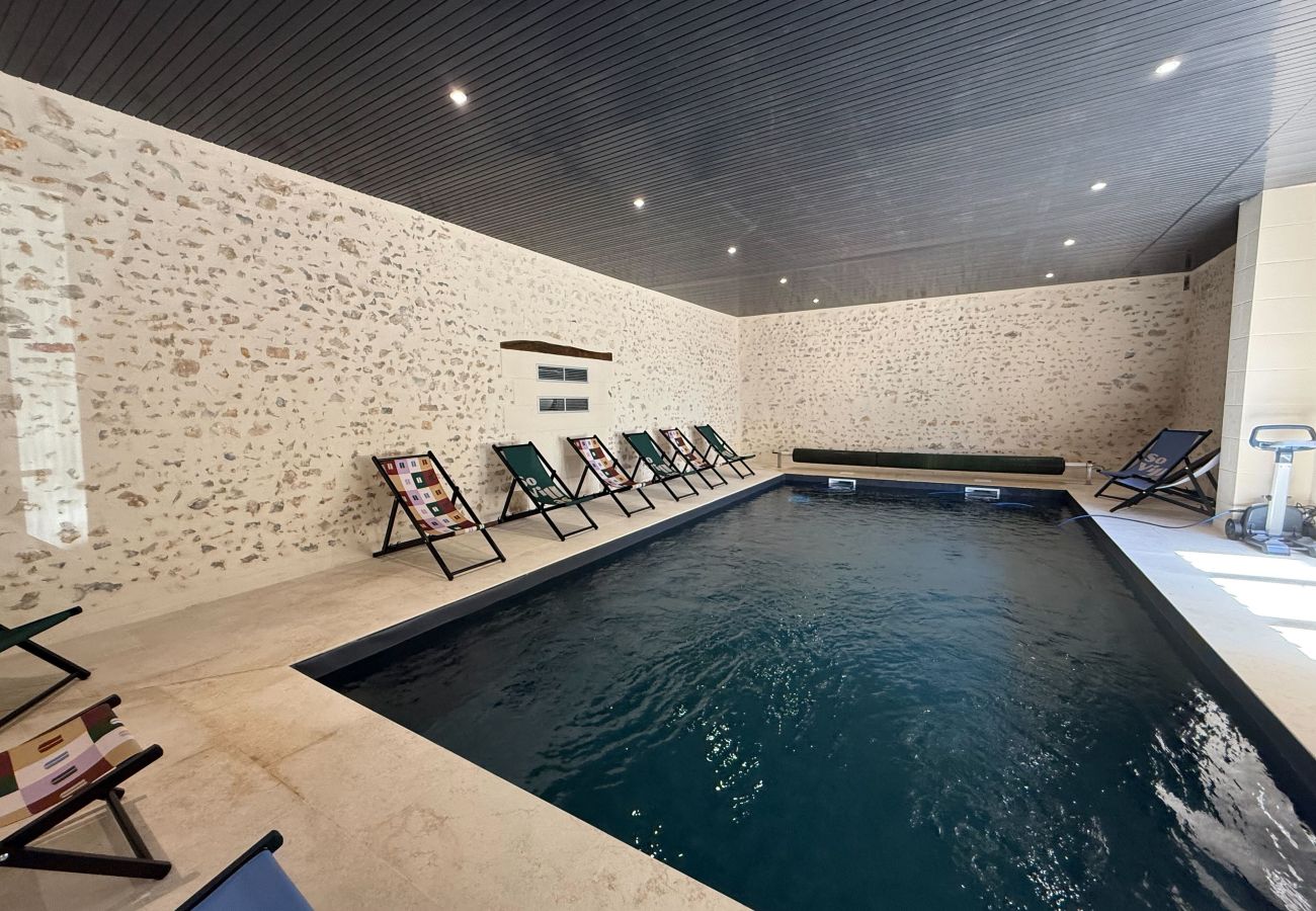 Villa à Concressault - So Villa Vaslots (18) – Piscine intérieure – Basket – 2h de Paris – 30p.