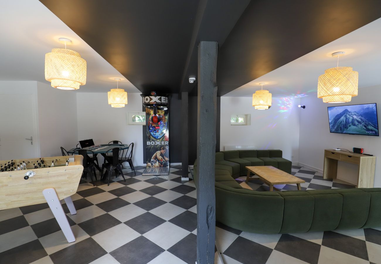 Villa à Concressault - So Villa Vaslots (18) – Piscine intérieure – Basket – 2h de Paris – 30p.
