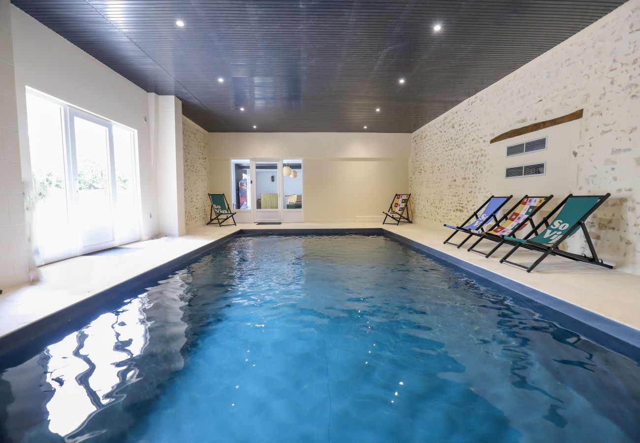 Villa à Concressault - So Villa Vaslots (18) – Piscine intérieure – Basket – 2h de Paris – 30p.