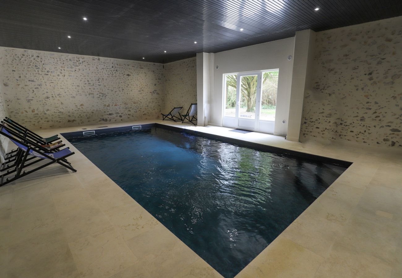 Villa à Concressault - So Villa Vaslots (18) – Piscine intérieure – Basket – 2h de Paris – 30p.