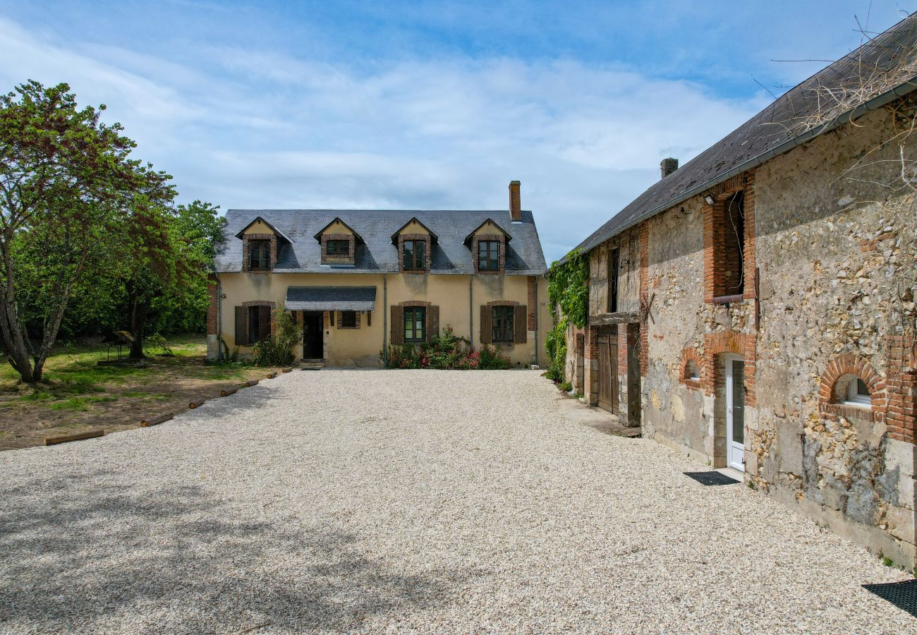 Villa à Concressault - So Villa Vaslots (18) – Piscine intérieure – Basket – 2h de Paris – 30p.