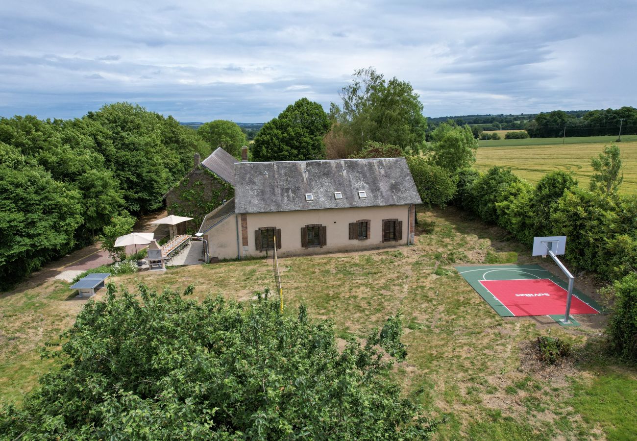 Villa à Concressault - So Villa Vaslots (18) – Piscine intérieure – Basket – 2h de Paris – 30p.
