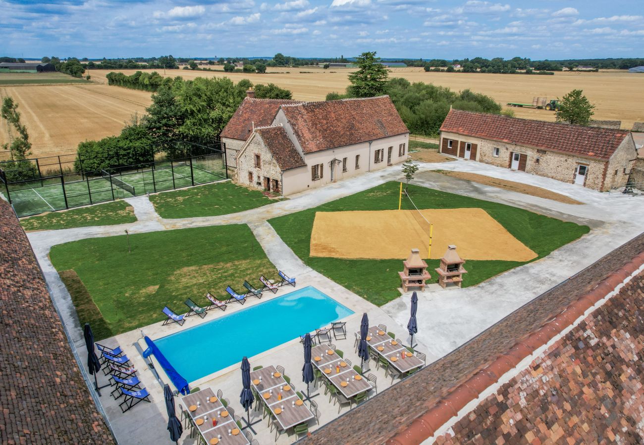 Villa à Saint-Eliph - So Villa Bois Lecomte (28) - Piscine intérieure et extérieure - Padel - 2h de Paris - 60p.