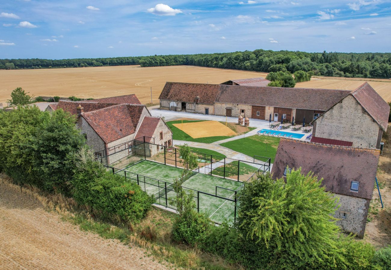Villa à Saint-Eliph - So Villa Bois Lecomte (28) - Piscine intérieure et extérieure - Padel - 2h de Paris - 60p.
