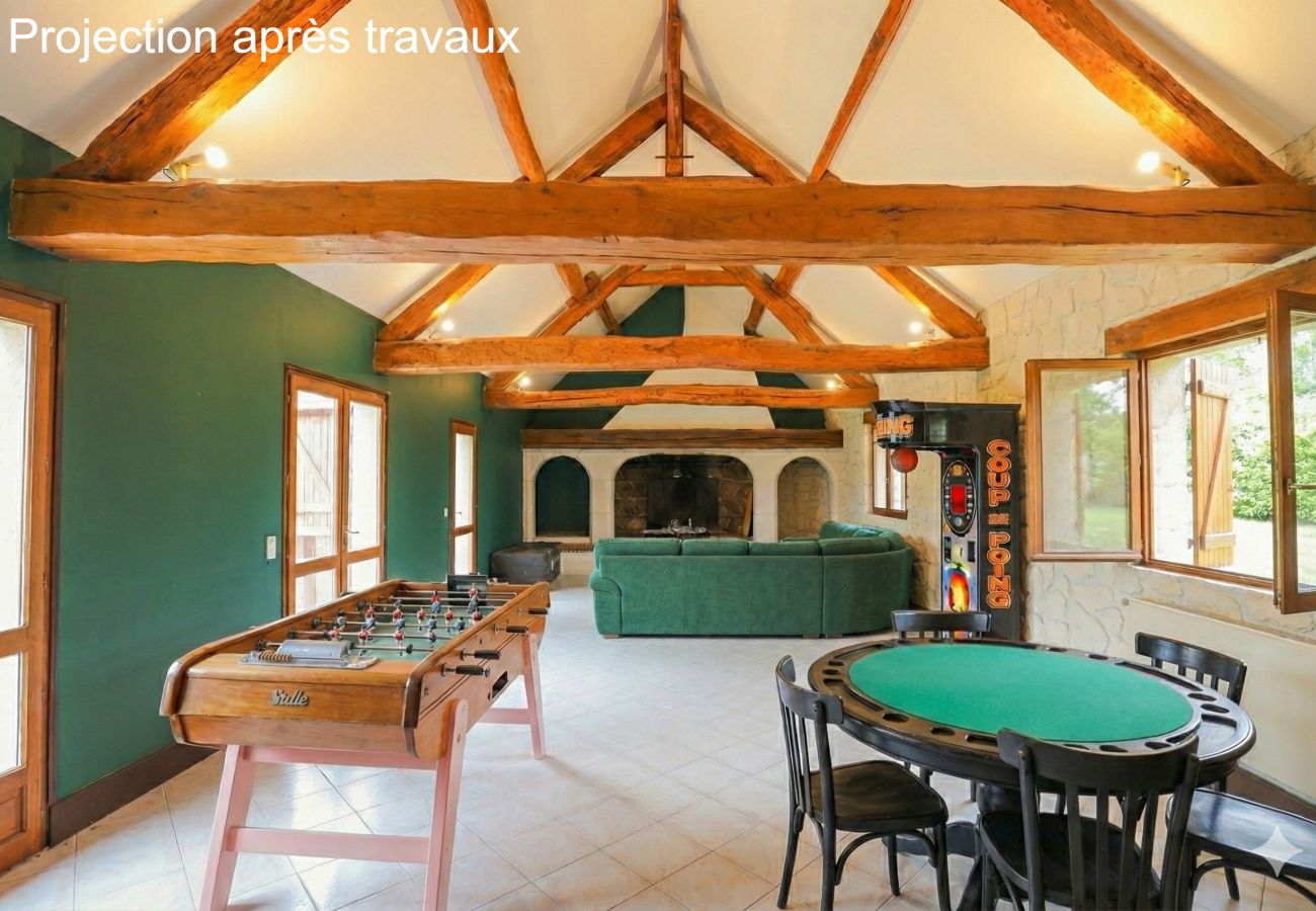 Villa à Villeblevin  - Villeblevin (89) - Piscine chauffée - Basket - 2h de Paris - 30p.