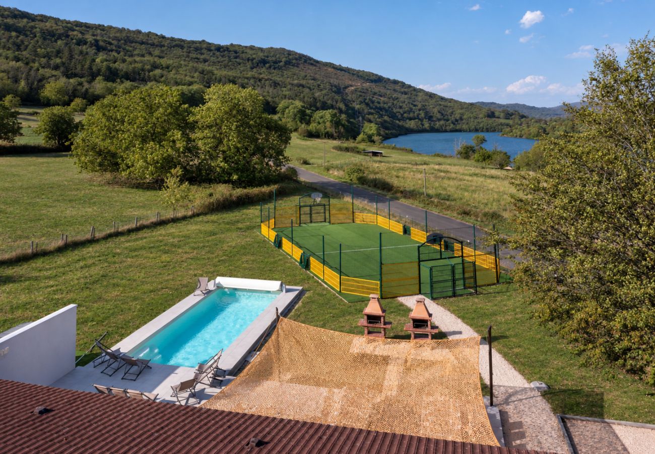 Villa à Poncin - So Villa Poncin (01) - Piscine intérieure et extérieure - Citystade - 1h de Lyon/Genève - 60p.