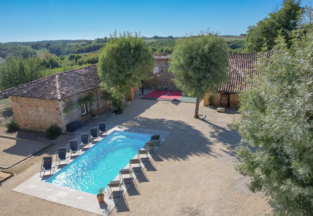 Villa à Vazerac - So Villa Vazerac (82) - Piscine chauffée - Basket - 1h de Toulouse - 30p.