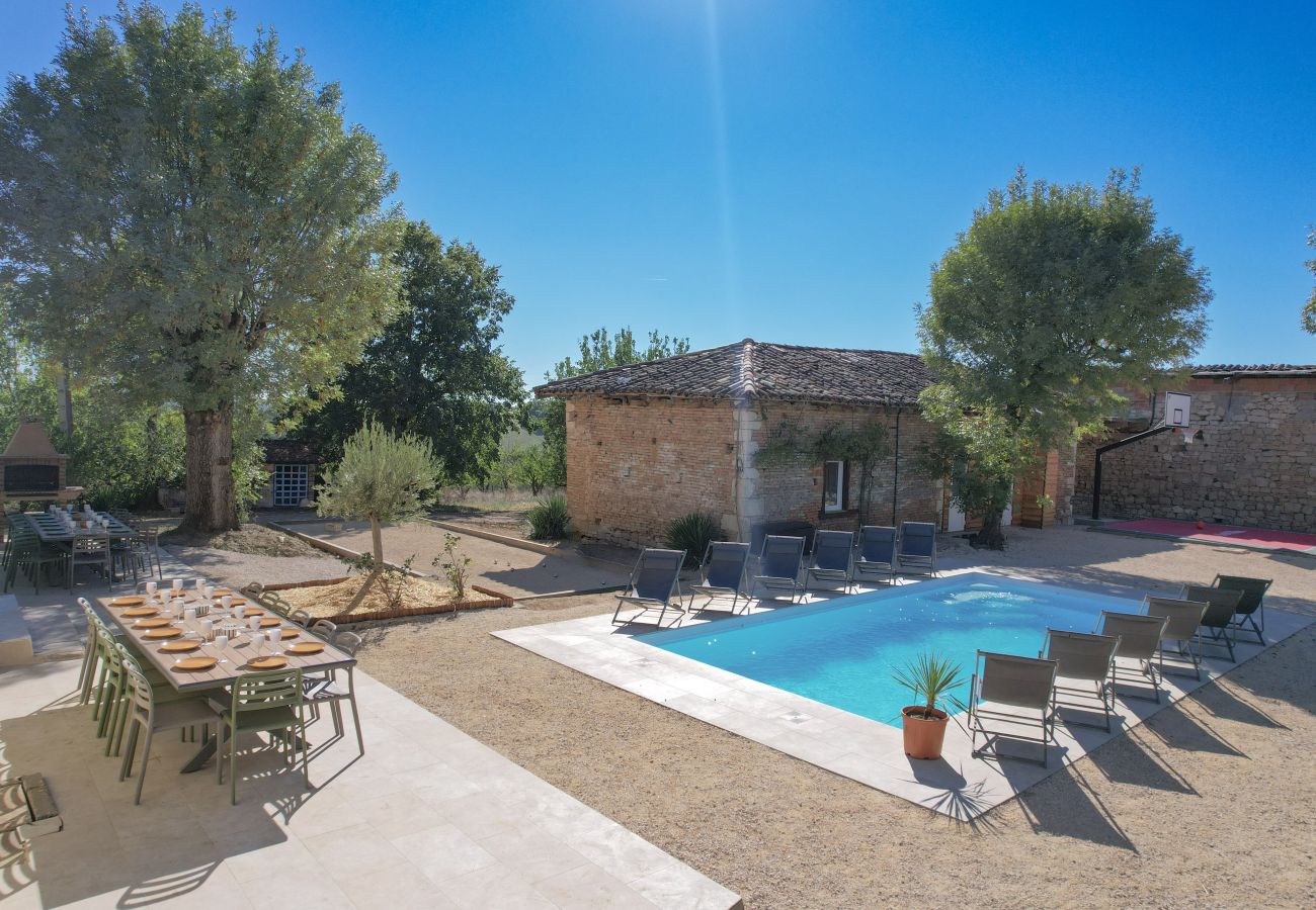 Villa à Vazerac - So Villa Vazerac (82) - Piscine chauffée - Basket - 1h de Toulouse - 30p.