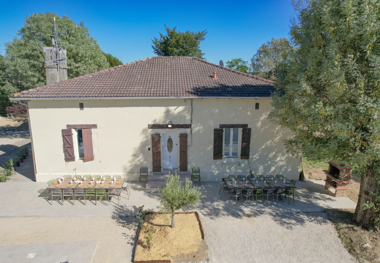 Villa à Vazerac - So Villa Vazerac (82) - Piscine chauffée - Basket - 1h de Toulouse - 30p.