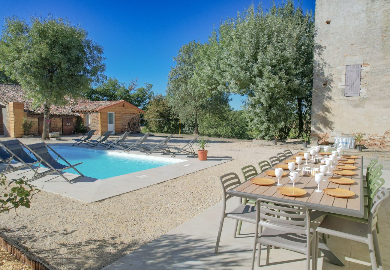 Villa à Vazerac - So Villa Vazerac (82) - Piscine chauffée - Basket - 1h de Toulouse - 30p.