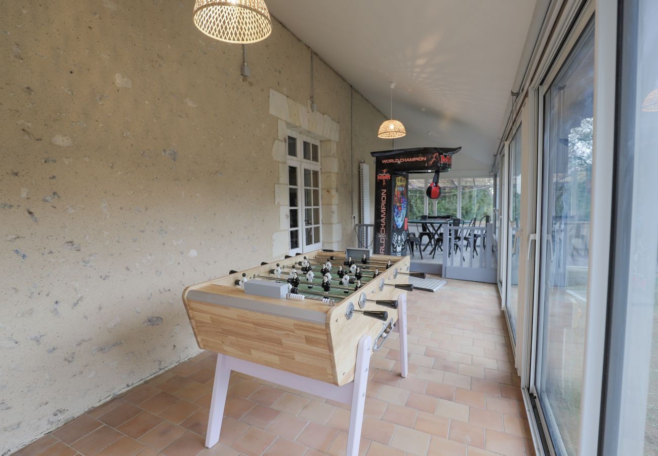 Villa à Noyant - So Villa La Messagerie (49) - Piscine chauffée - Basket - 2h de Nantes - 36p.