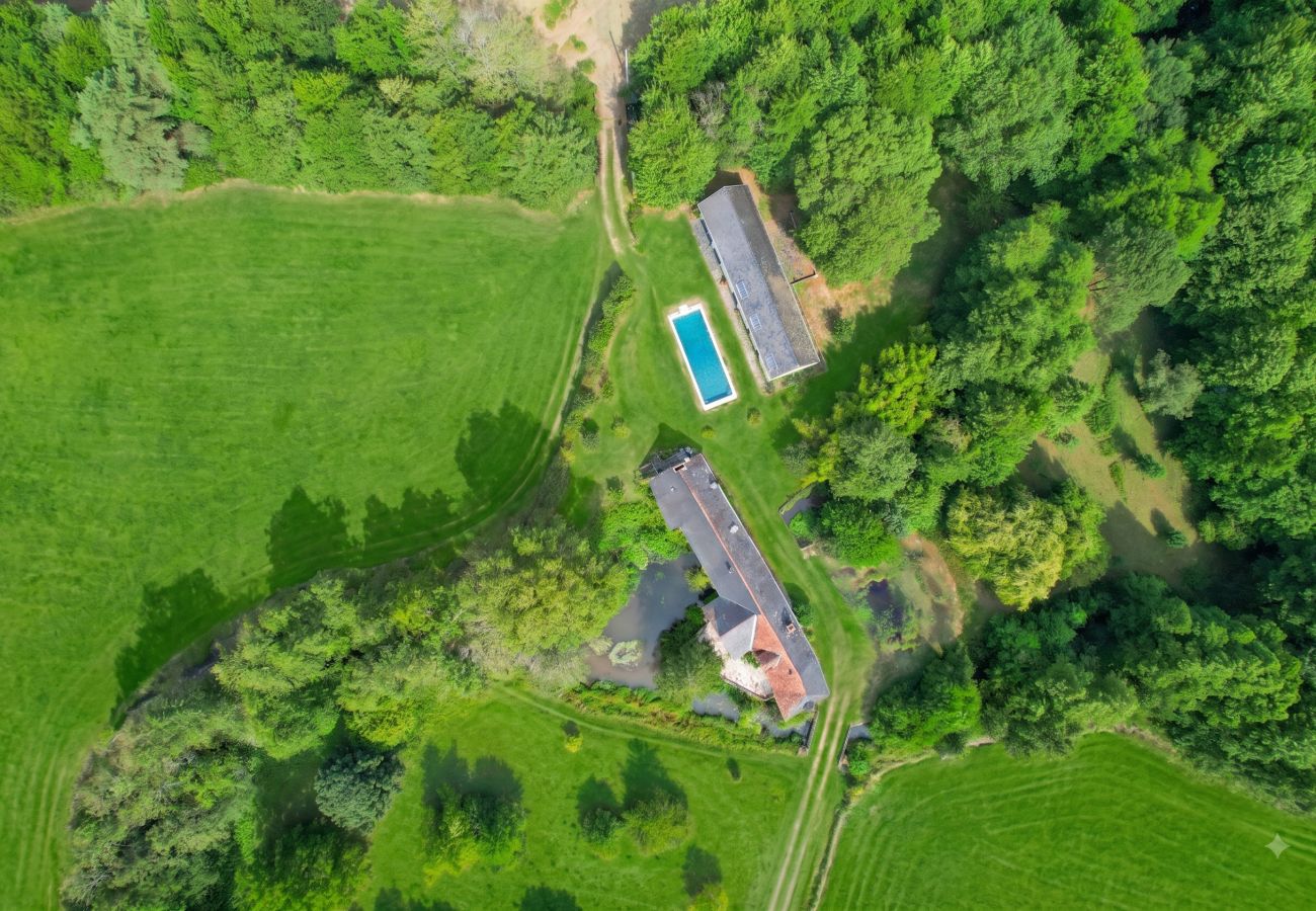 Villa à Mouliherne - So Villa Moulin Jasnot (49) - Piscine chauffée - Basket - 2h Nantes - 45 p.