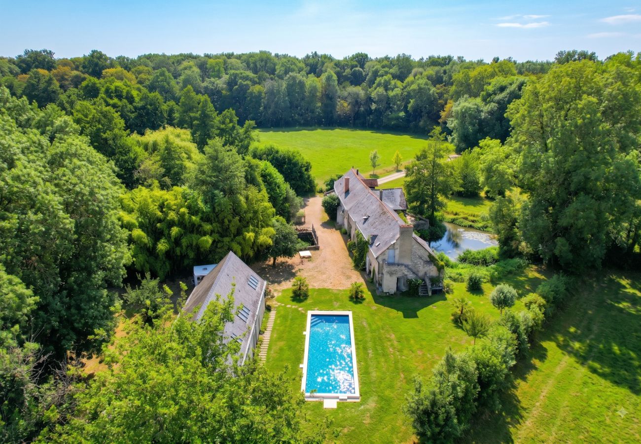Villa à Mouliherne - So Villa Moulin Jasnot (49) - Piscine chauffée - Basket - 2h Nantes - 45 p.