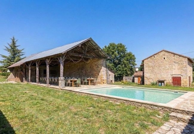 Villa à Marcillé - So Villa Bauvais (79) - Piscine chauffée - Basket - 2h de Nantes - 45p.